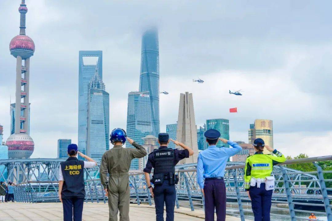 子代扣6分罚5000！隔夜饭吃进ICU！不开火烧可乐鸡翅爱游戏app网站沪再添中运量公交！覃海洋成绩被取消！女(图2)